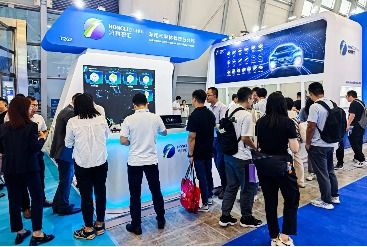 上海AEE展丨鴻利智匯汽車照明產品，以光為引，助力汽車產業(yè)智能化發(fā)展